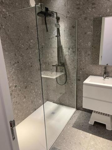 2 Slaapkamers Orly 1 Apartment